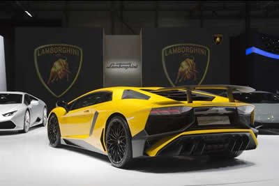 Lamborghini Aventador LP 750-4 Super Velcoce